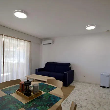 Apartmán Beautiful With Sea View / 21 *